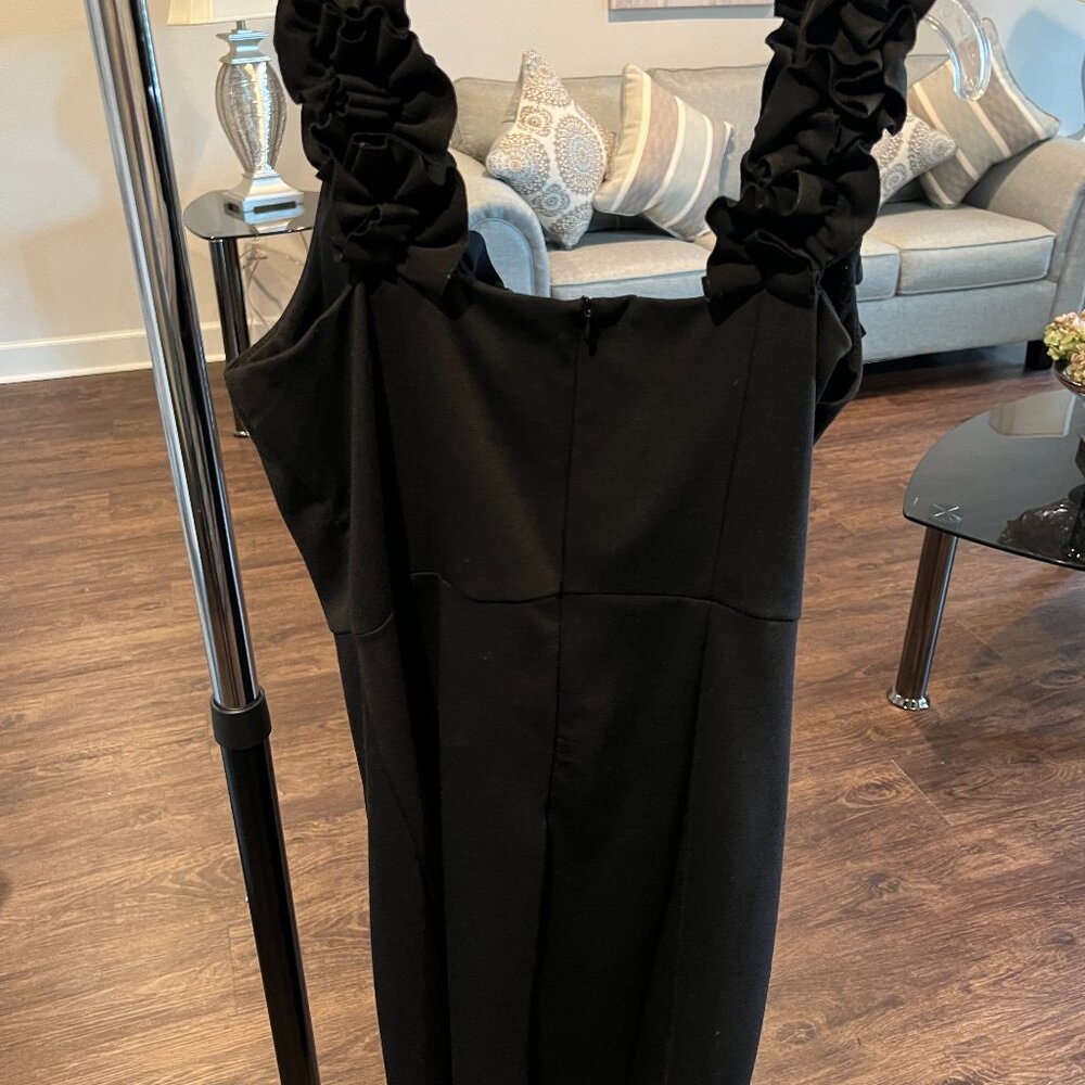 BLACK DRESS SIZE 8